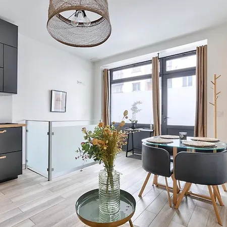 Montmartre Sacre Coeur Superb Duplex *