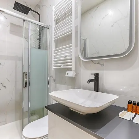 Montmartre Sacre Coeur Superb Duplex *