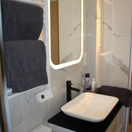 Montmartre Sacre Coeur Superb Duplex *