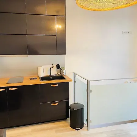 Апартаменты Montmartre Sacre Coeur Superb Duplex Париж