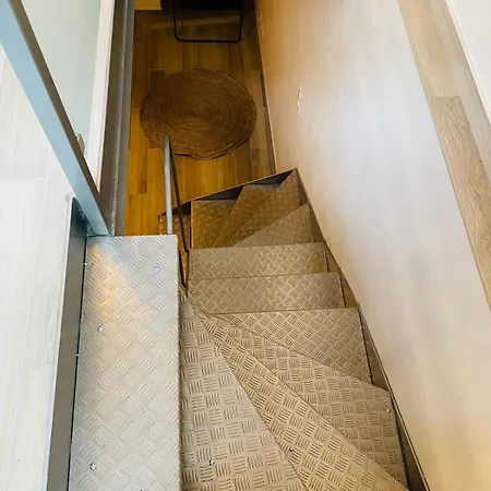 Montmartre Sacre Coeur Superb Duplex Апартаменты *